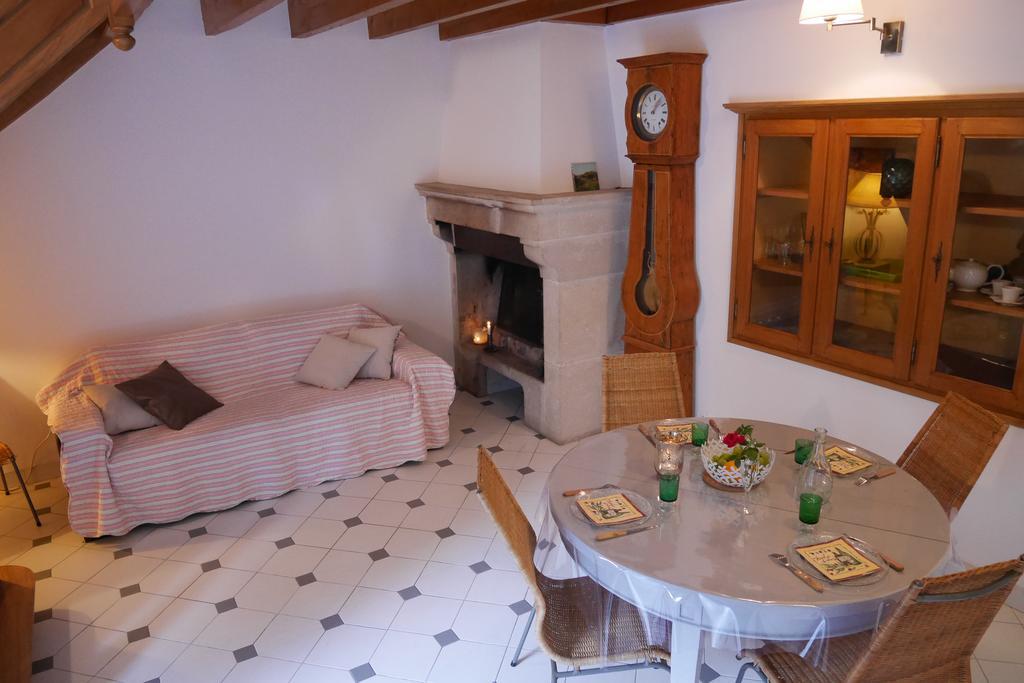 Villa La Maison d'En Face à Saint-Affrique-les-Montagnes Chambre photo